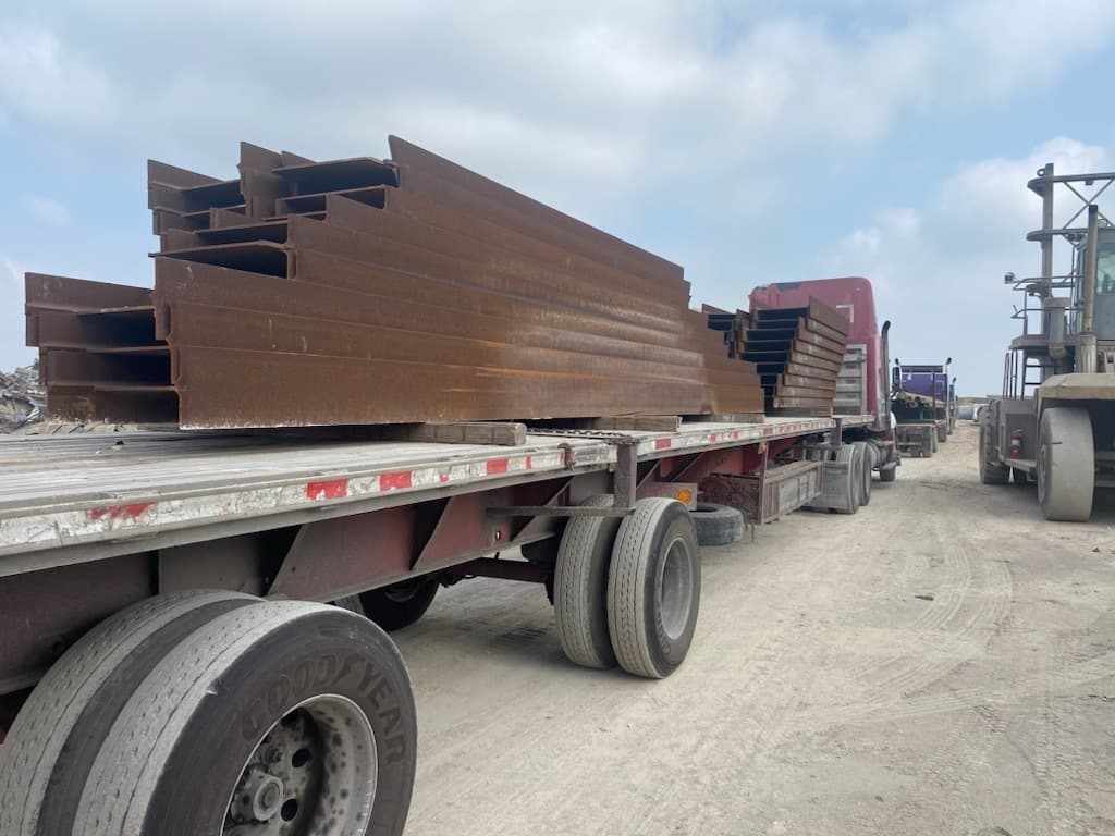 Steel Beams — Flatbed